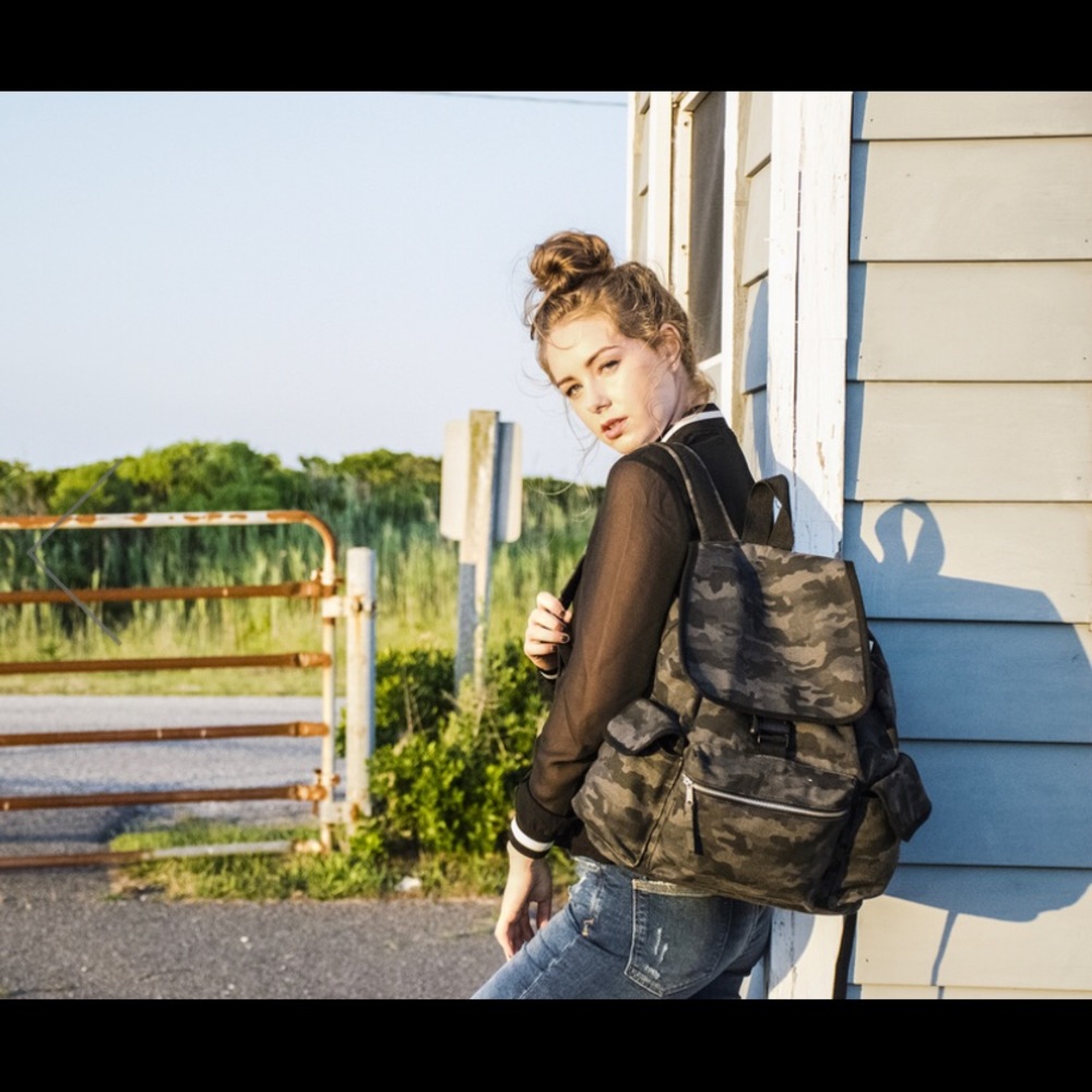 Quilted Koala Backpack-New!!! Tag not attached - Picture 2 of 4